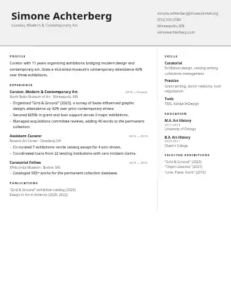 Simone Achterberg — gallery resume — Creative template